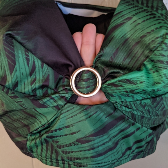 Cacique Green and Black Palm-Print Underwire Bikini Top - Picture 2 of 5